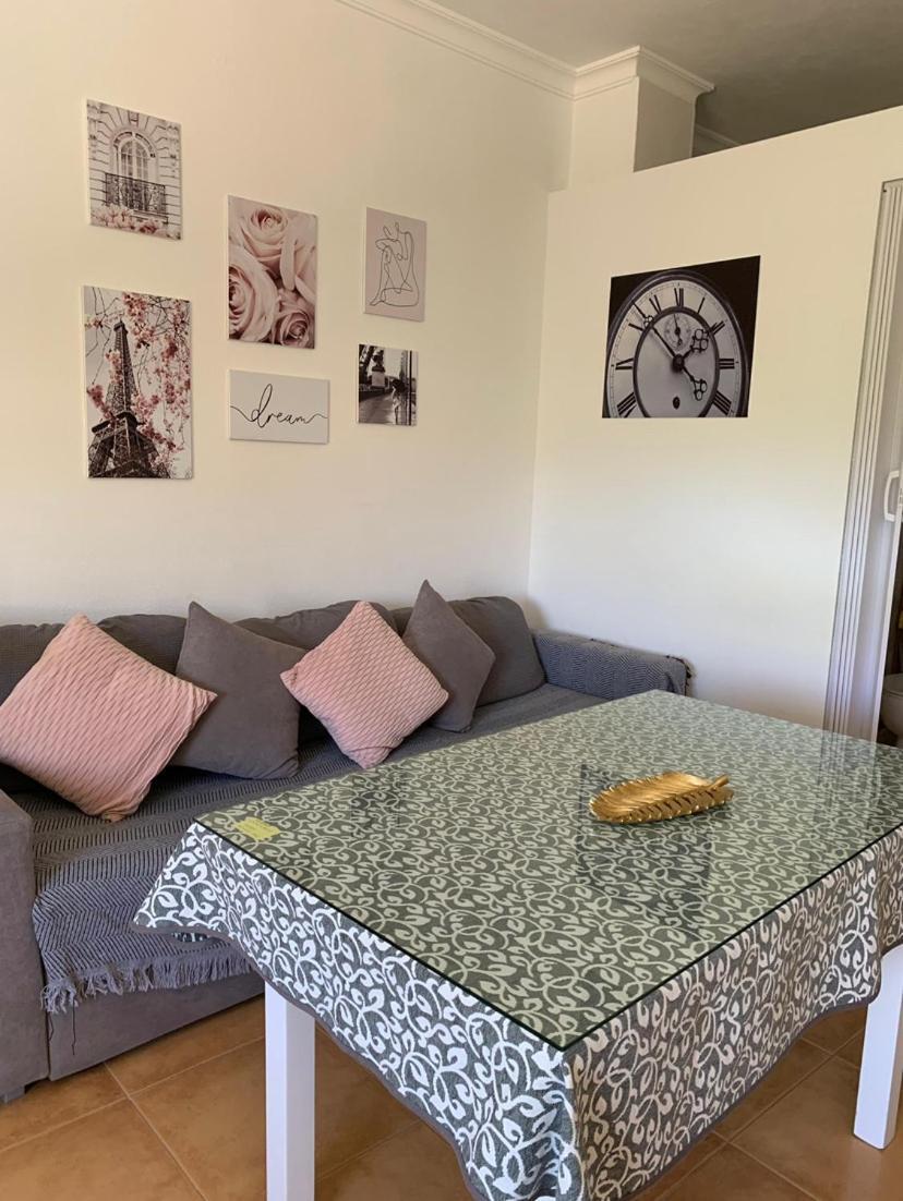 Apartaestudio Villanueva Del Trabuco Exteriör bild