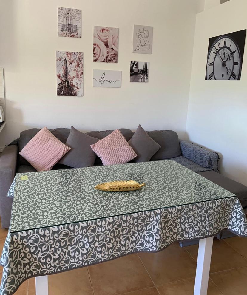 Apartaestudio Villanueva Del Trabuco Exteriör bild