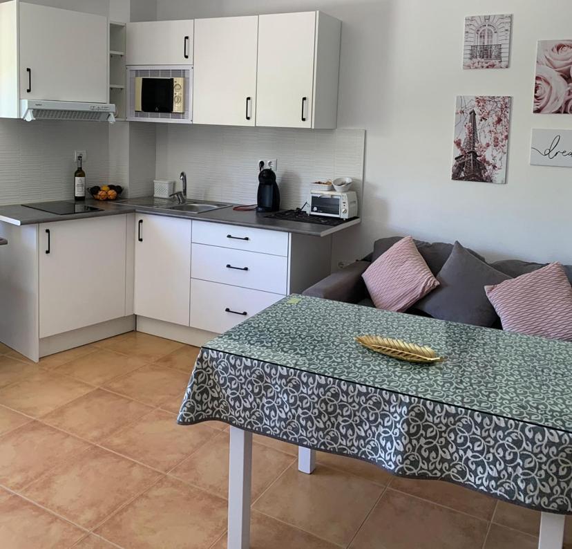Apartaestudio Villanueva Del Trabuco Exteriör bild